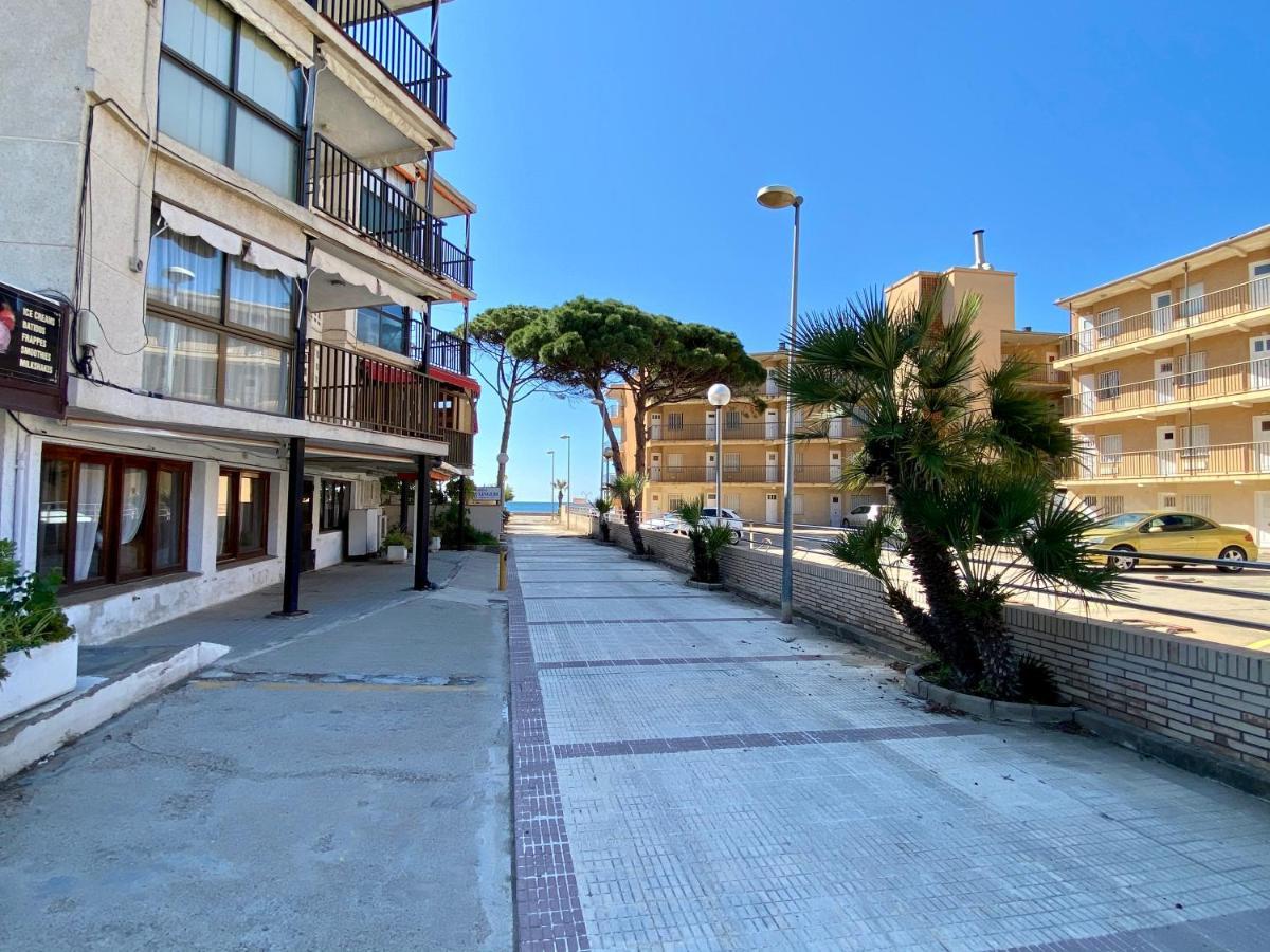 Golden Cambrils Apartment Exterior photo